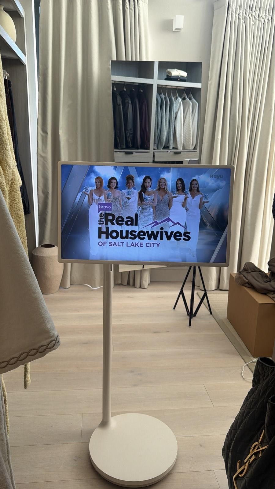 The amount I get asked about this TV is insane!! I love it and use it everyday! So worth the money, I wheel mine around with me everywhere 😅. I got mine ages ago but Amazon have a similar one 🤍 
AD @amazonuk 




#LTKhome #LTKeurope #LTKuk