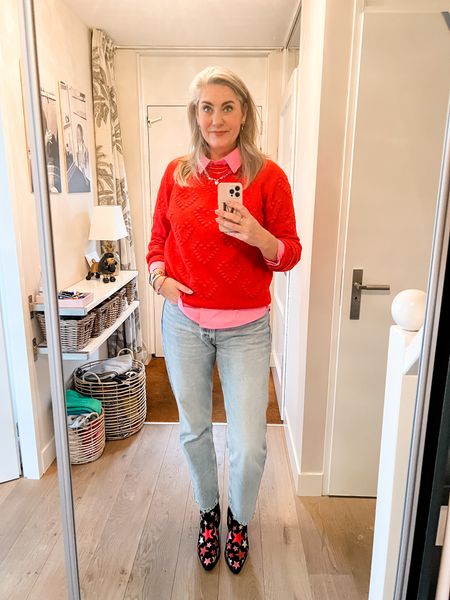 Outfits of the week

Bright pink cotton button down shirt under a red knitted sweater paired with straight blue jeans, star studded western boots and a multi layered colorful necklace with hearts and smilies. 



#LTKworkwear #LTKunder50 #LTKeurope