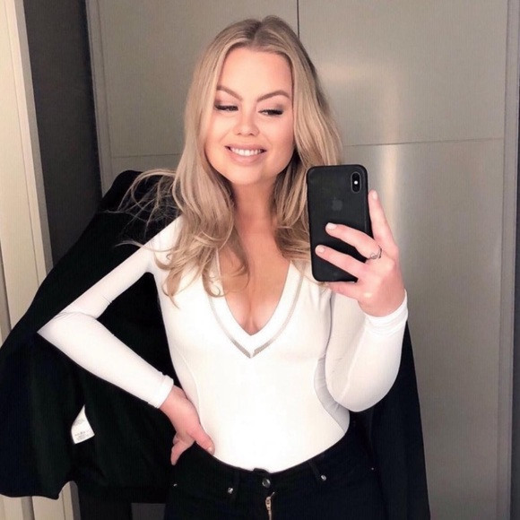 Good American Deep V Low Down bodysuit | Poshmark