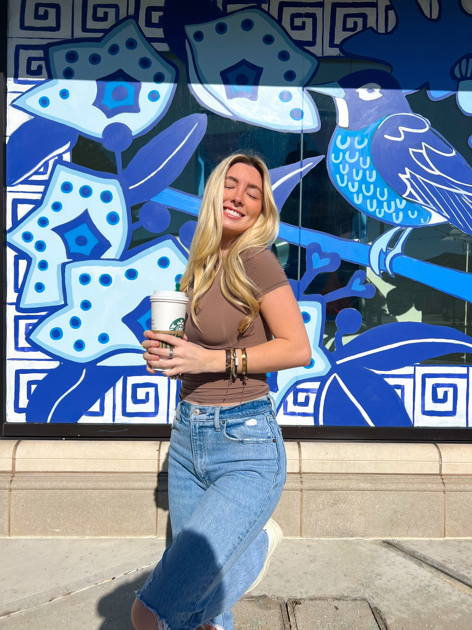 Happy March! 💙
•
this month is going to be a good one, I can’t wait!! 
I linked this outfit over in the @shop.ltk app & in stories! 
•
•
•
skims , abercrombie , skims shirt , abercrombie jeans , spring outfits , spring 

#LTKunder50 #LTKFind #LTKU