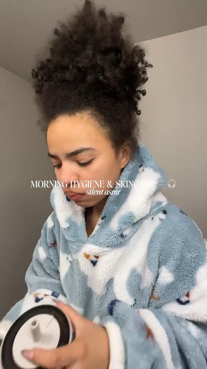 morning hygiene & skincare *silent asmr* 🫧🎧

#asmrgrwm #asmr #morningskincare #skincare #hygiene #morninggrwm #morninghygiene #grwm #asmrsounds