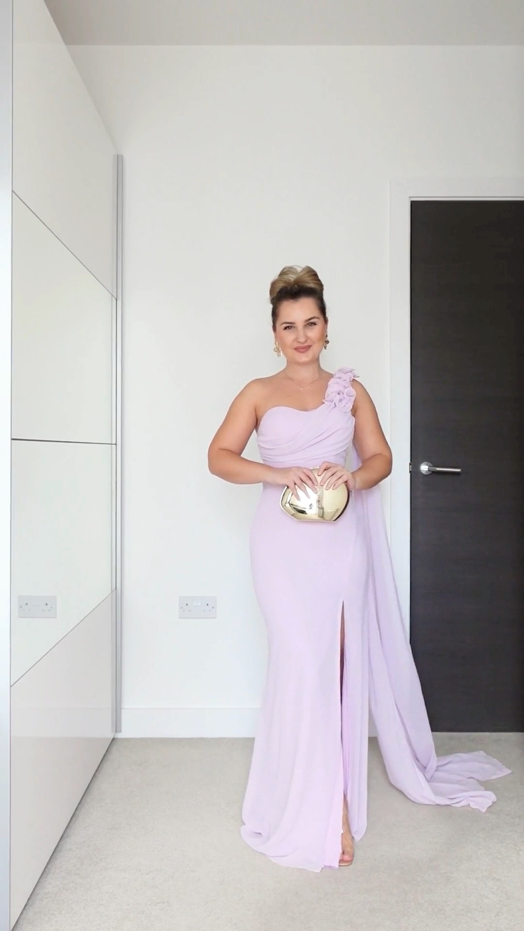 Wedding guest outfit ✅

If you’ve got a special day coming up and need that perfect dress — elegant, flattering, and made for celebrating love — this is it.

#summerweddingstyle #weddingguestlook #guestready #weddingseason #dressuptoparty #weddingguestoutfit #specialoccasionwear #celebrationstyle

#LTKsummer #LTKuk #LTKwedding