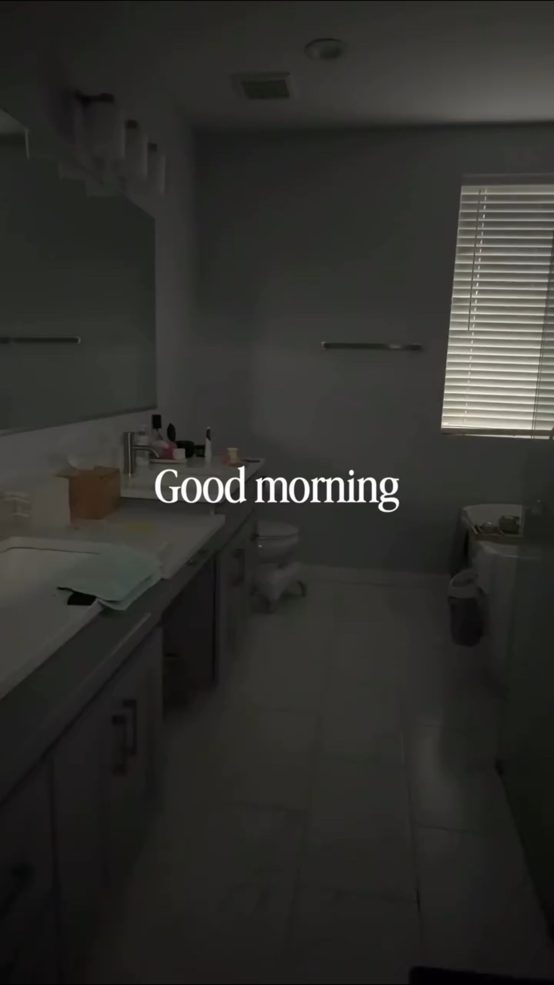 A little snippet of morning time with my little bestie. ☀️

Morning routine | Girl Mom | GRWM