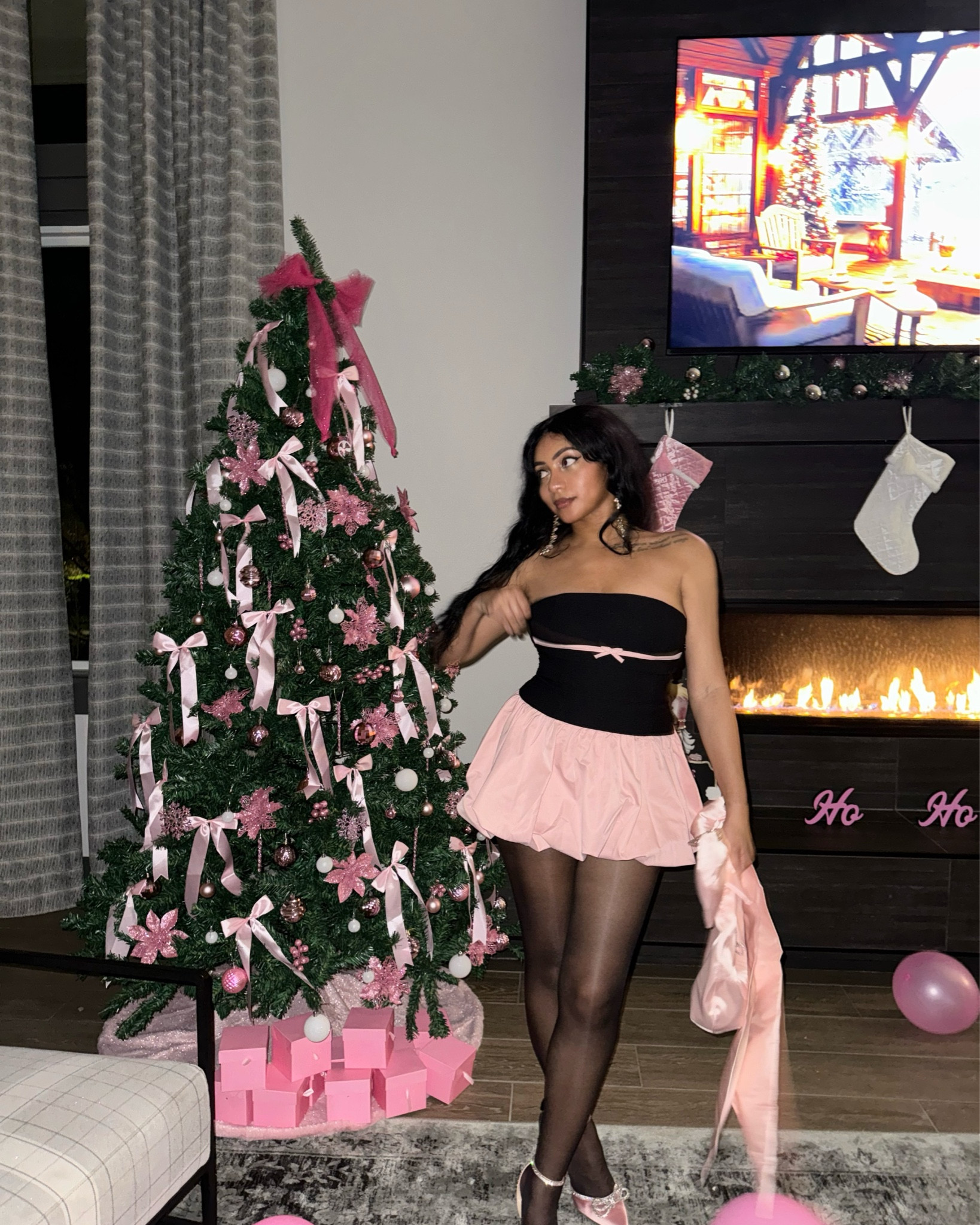 On Christmas We Wear Pink 🎀🖤
Bubble skirt, mini dress, bow dress, bows, pink outfit, satin bag, soft pink

#LTKParties #LTKSeasonal #LTKHoliday