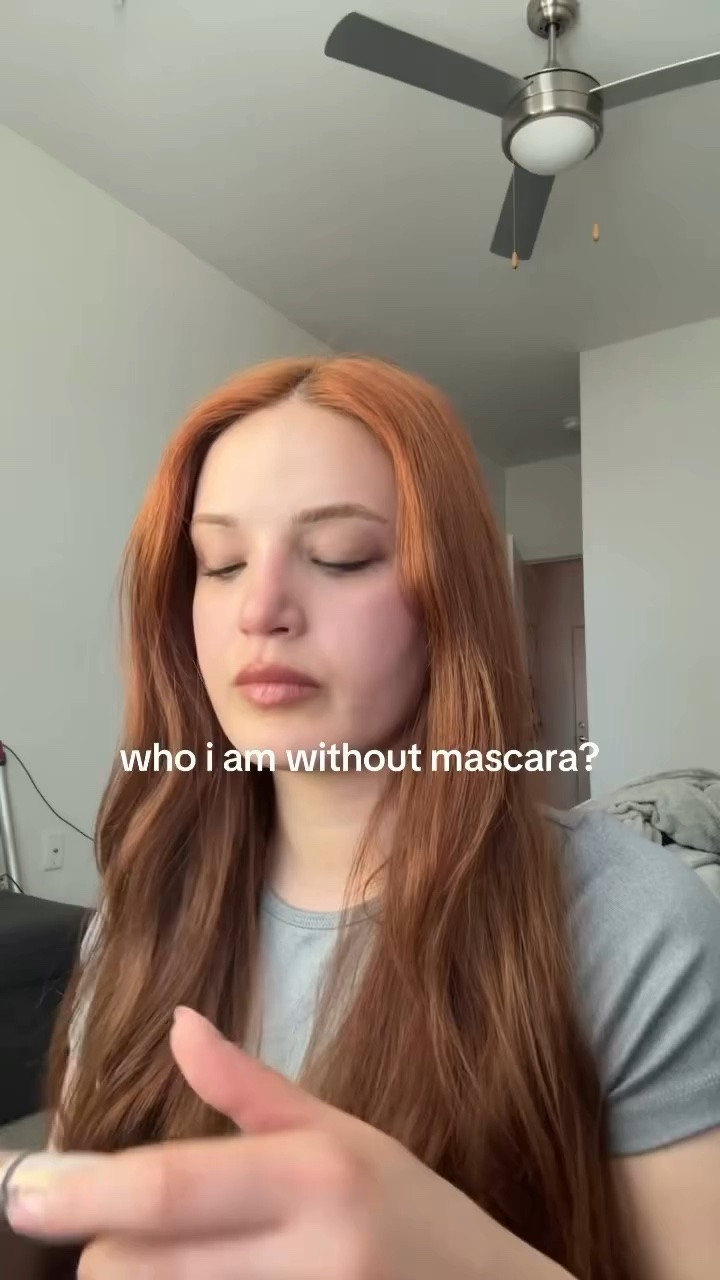 onsuz yapamammm💔💔 
maskarayı baya begendim bu arada 🌟
(reklam degilll) 

#fyp #ugccreator #makeup #mascara #viral