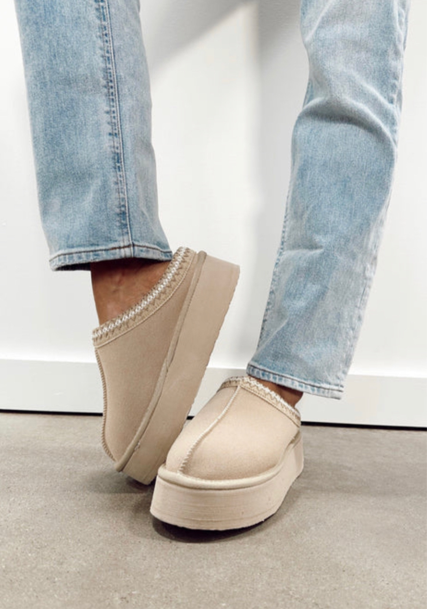 AMAZING ugg dupe for $58!!!!! Regular uggs run $140! Get 20% off when you sign up for texts too! 

#LTKsalealert #LTKfindsunder50 #LTKSeasonal