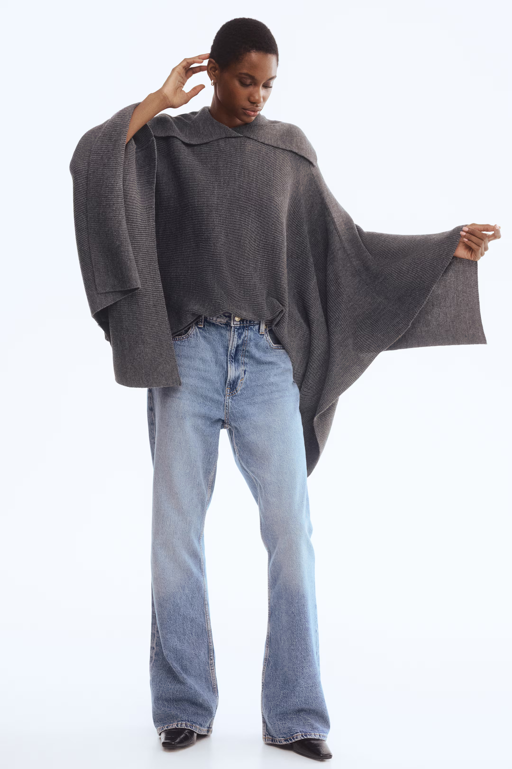 Rib-knit cape | H&M (UK, MY, IN, SG, PH, TW, HK)