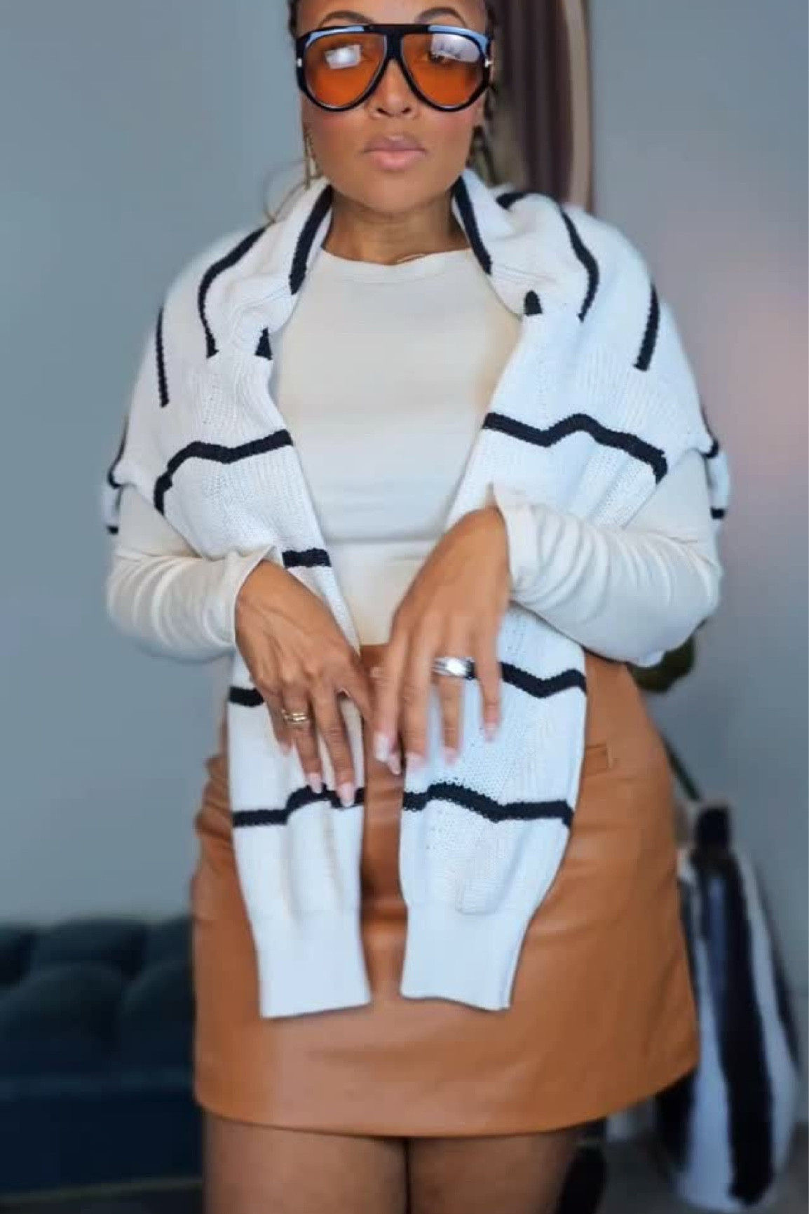 Wear your closet 💃🏽 Style your favorite pieces and flex your creativity

Skirt @Target
Handbag @teddy_blake 

Shop these pieces and accessories on my LTK. Link in my bio ⤴️