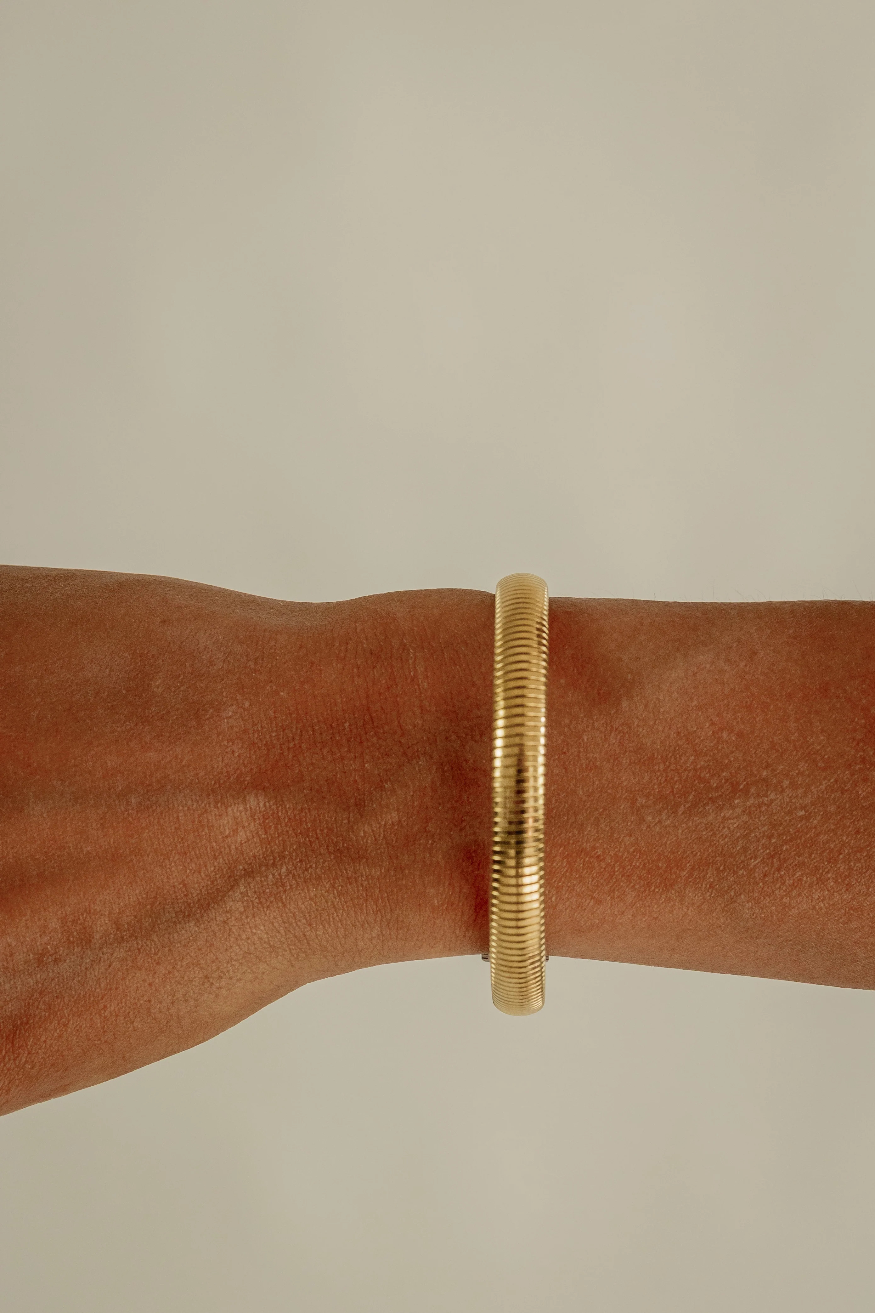 THE RIBBED BANGLE | SMALL | SHOP HARCO