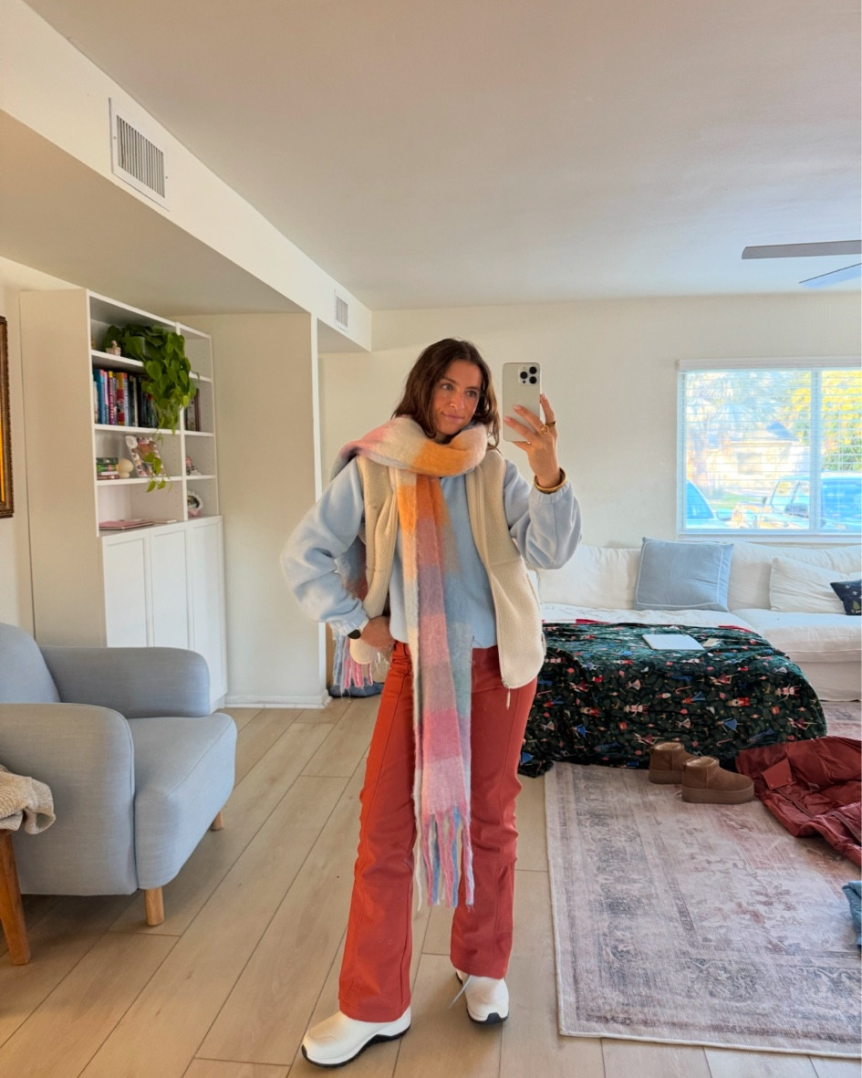 florida girl learning to layer❄️☁️

scarf, snow pants, fleece jacket, fleece vest, winter outfit, sweater

#LTKSeasonal #LTKHoliday #LTKTravel