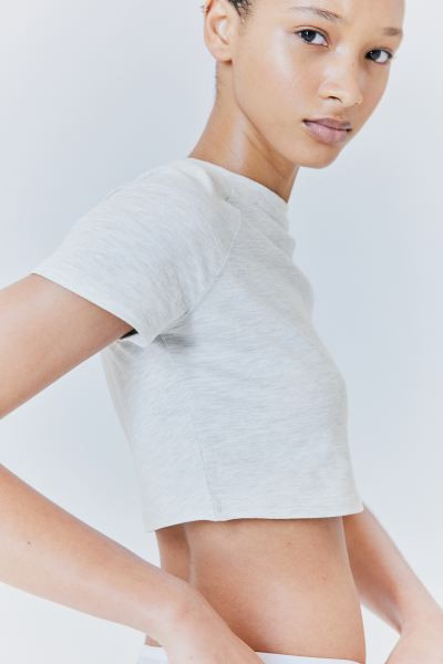 Short T-shirt | H&M (US + CA)