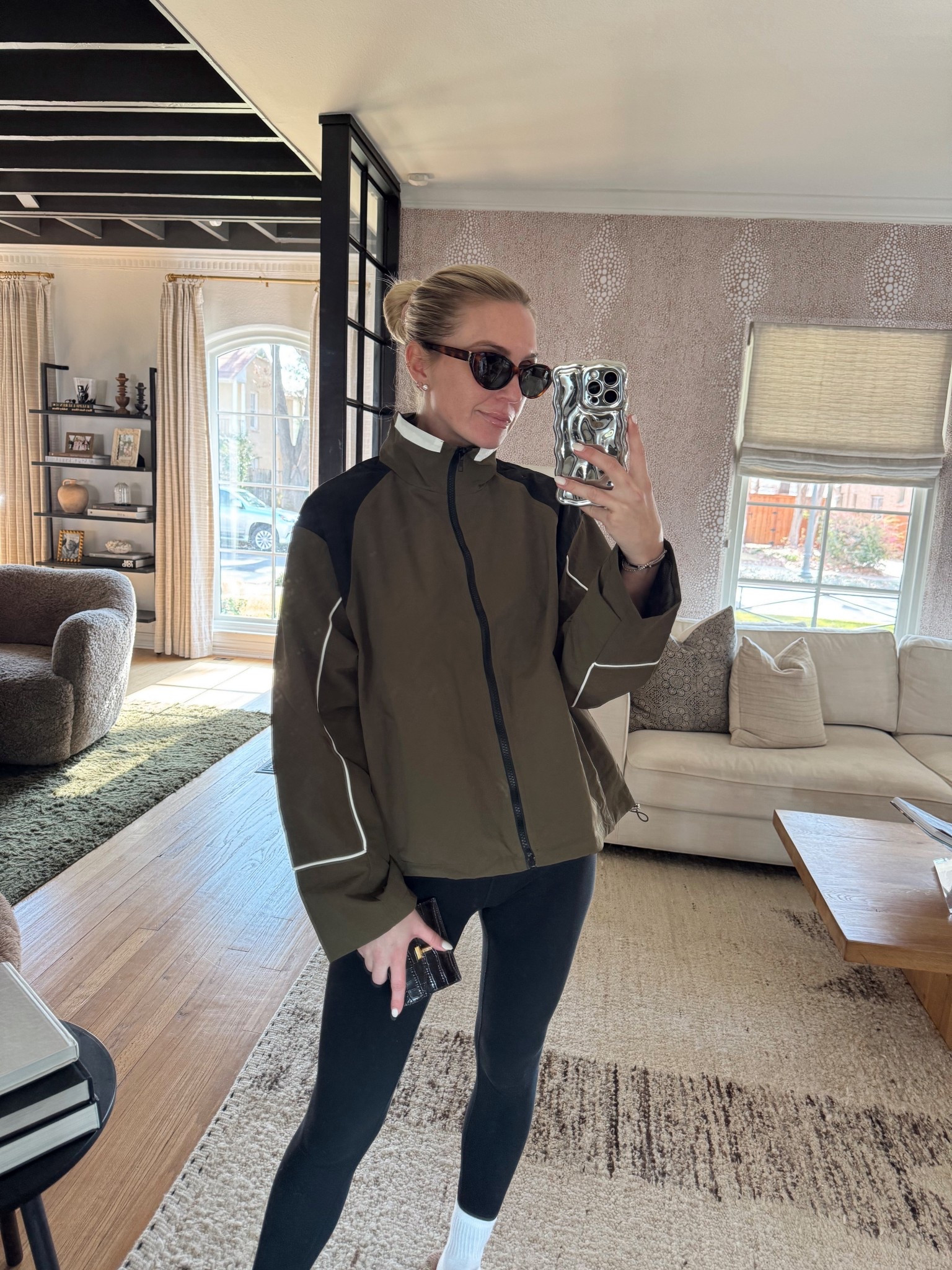 Wearing a size small in the windbreaker!

#LTKActive #LTKootd