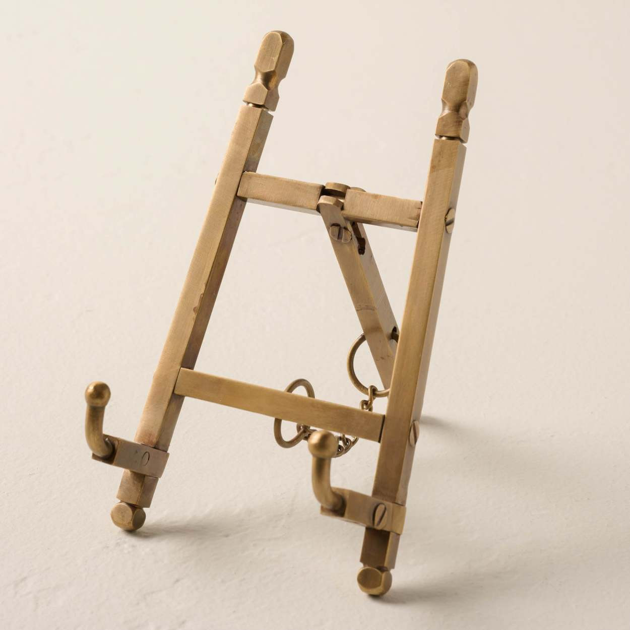 Brass Shelf Easel | Magnolia