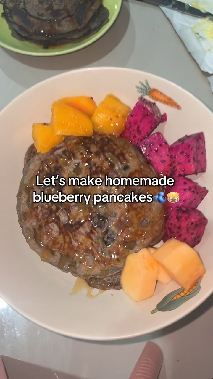 the BEST homemade pancakes recipe! all ingredients linked below! 🥞🫐🫶🏼

#LTKFamily #LTKHome