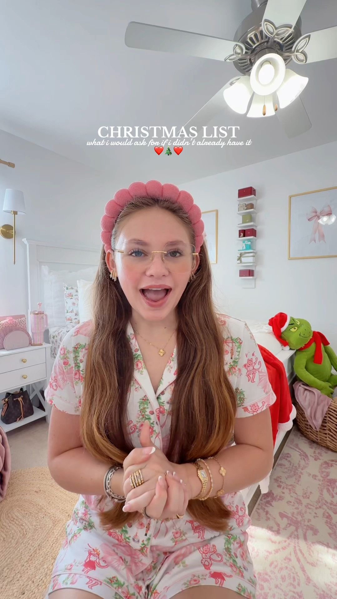 christmas wishlist!

#LTKSeasonal #LTKvlog #LTKootd
