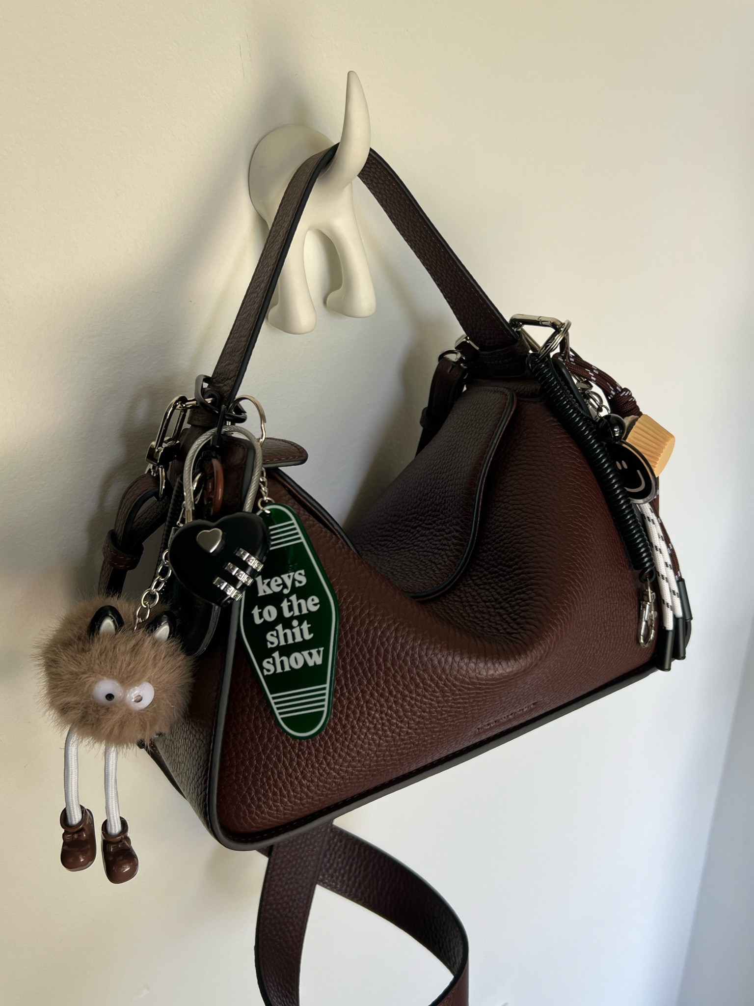 The bag & all the keychains 🔗🫶🏽