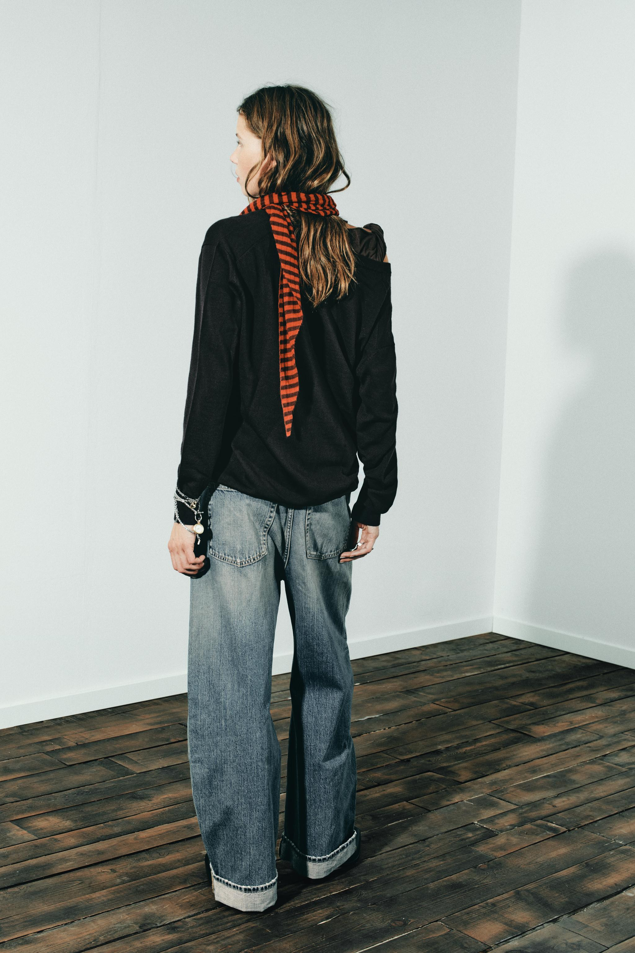 TRF MID-RISE BAGGY FOLDED JEANS | Zara US