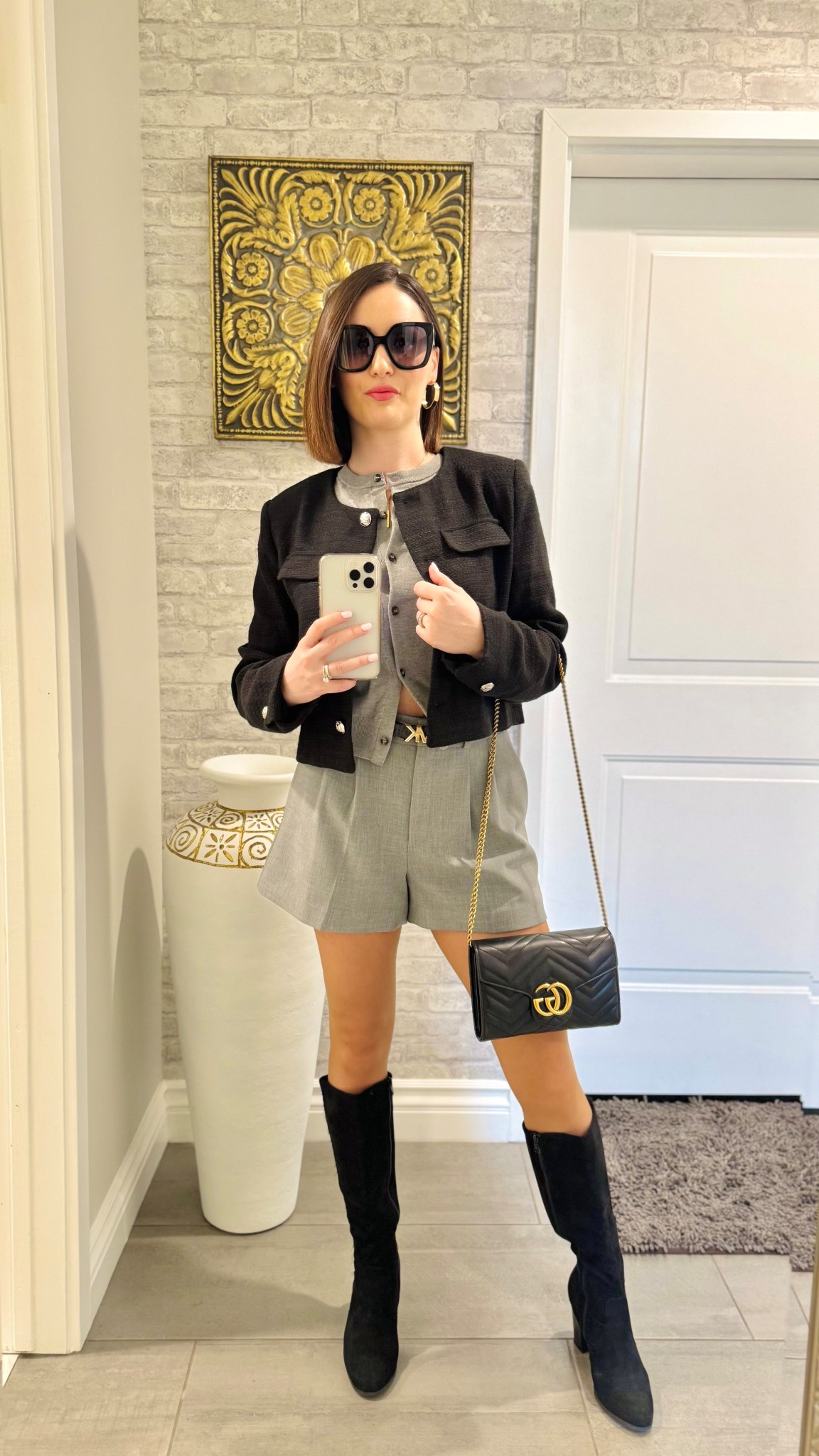 A perfect combination of gray and black🩶🖤

#LTKStyleTip #LTKItBag #LTKSeasonal