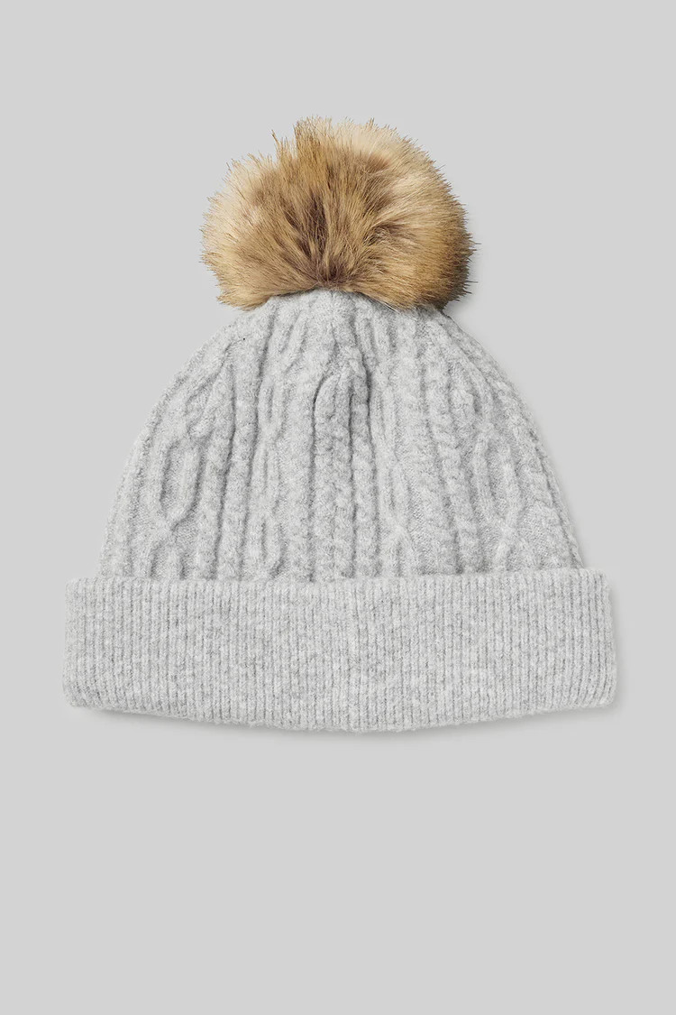Cable Knit Beanie | Alo Yoga (US)