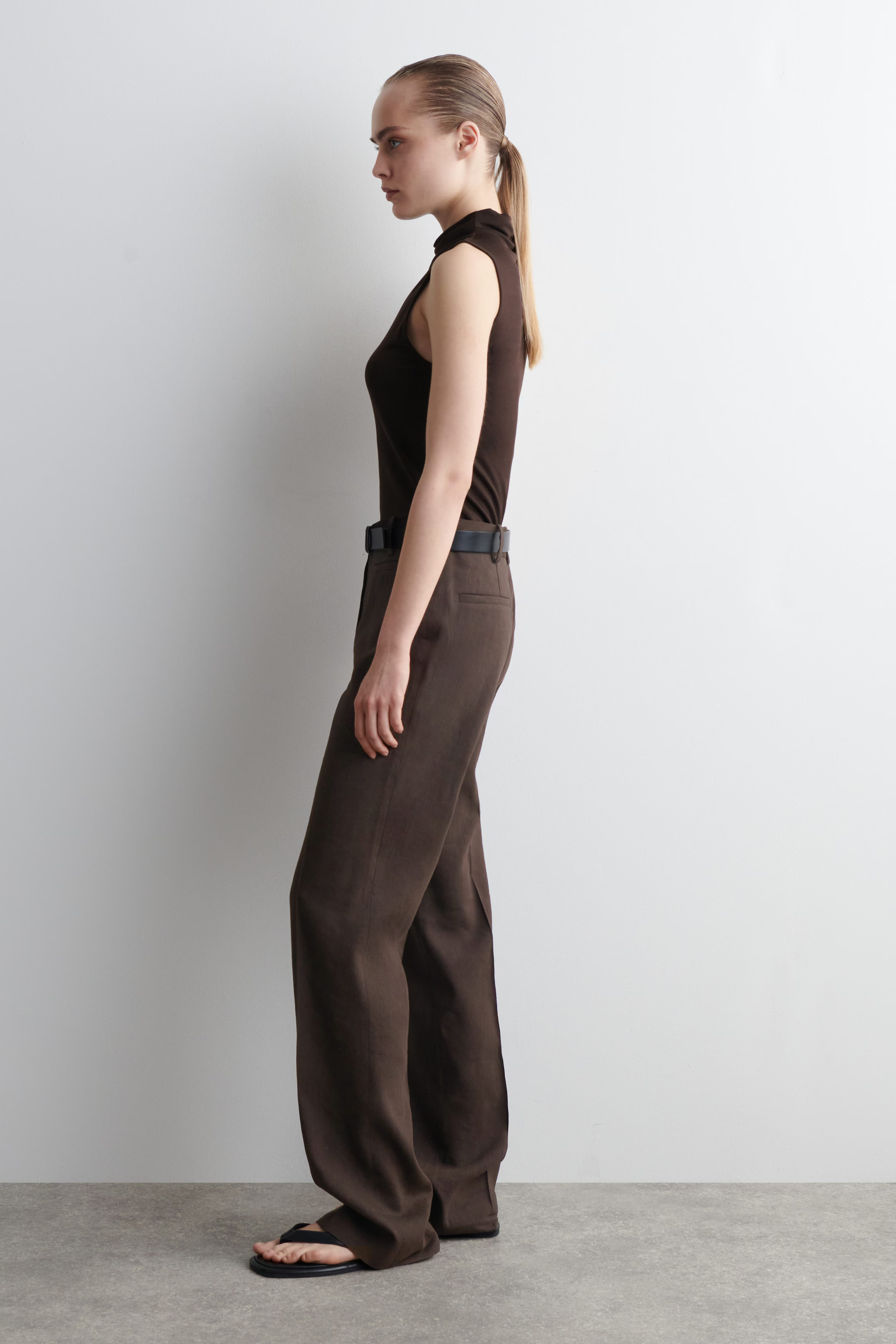 DRAPED TURTLENECK TANK TOP - DARK BROWN | COS | COS (EU)