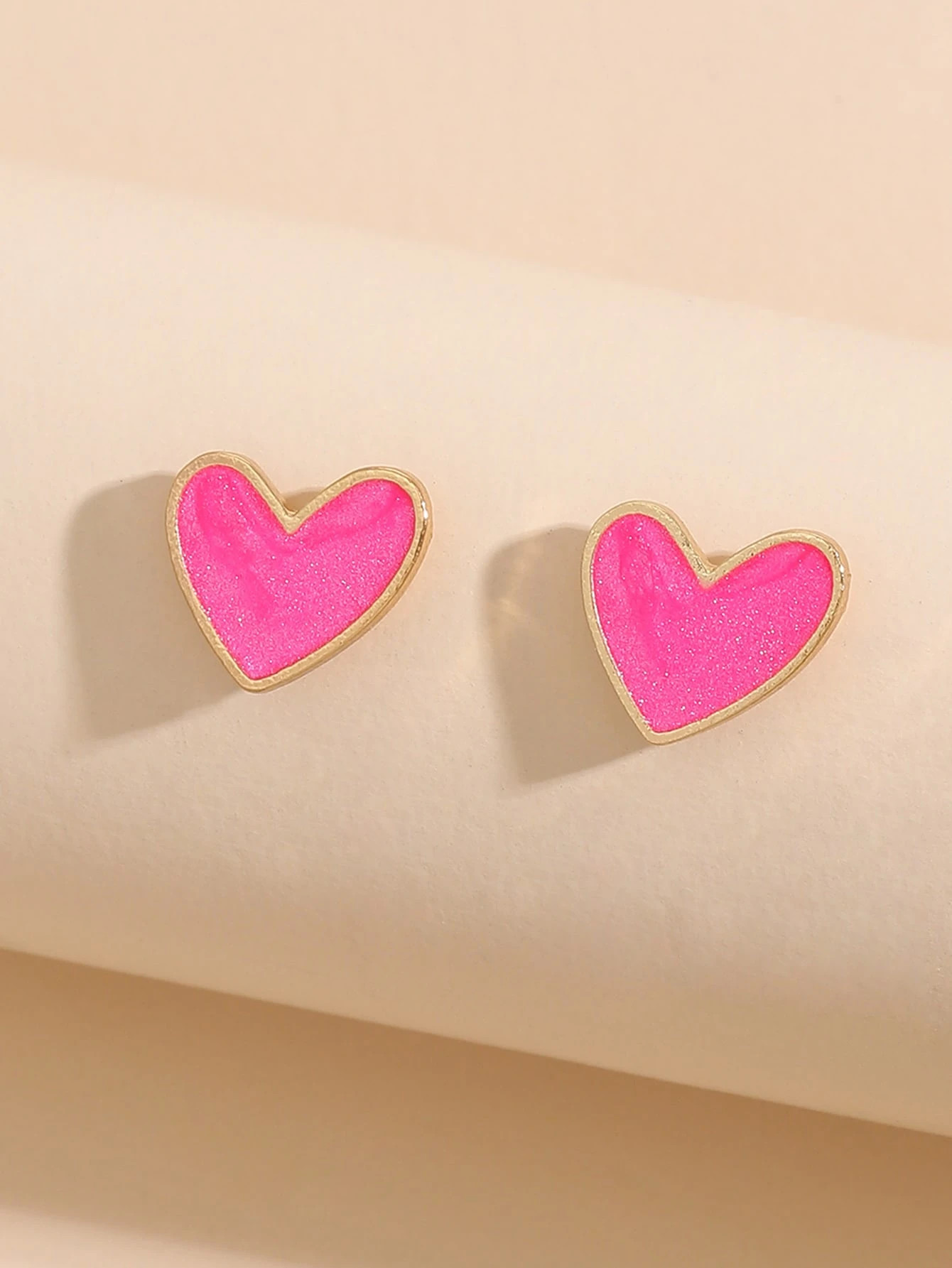 Heart Decor Stud Earrings | SHEIN