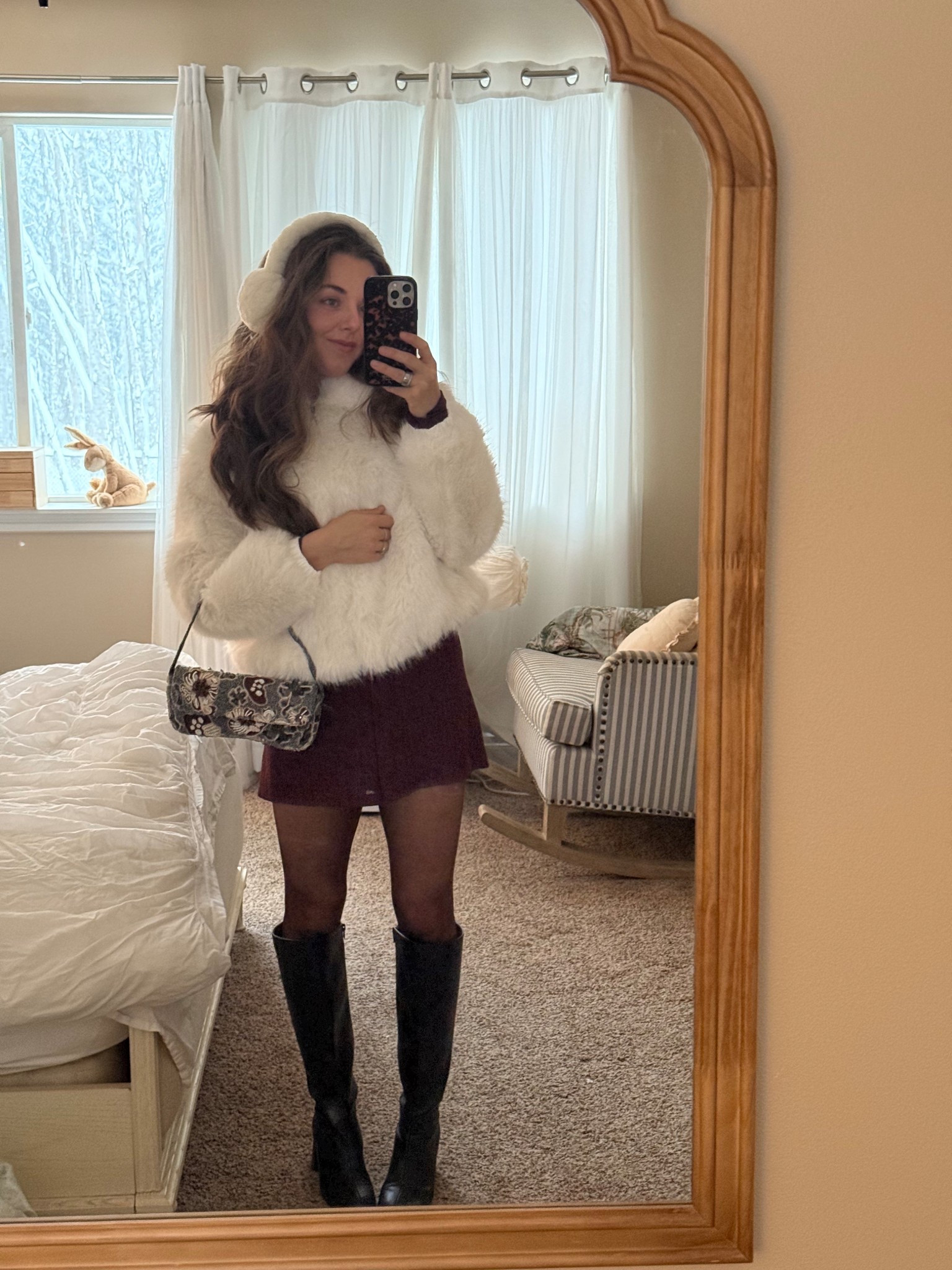 Faux fur from Amazon that looks like Zara! Cute winter outfit inspo

#LTKSeasonal #LTKootd