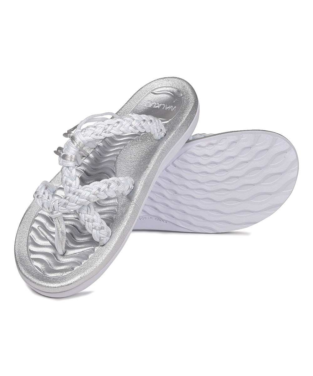 Walkuu by Aerosoft Women's Sandals Silver - Silver Weave Braided Sandal - Women | Zulily