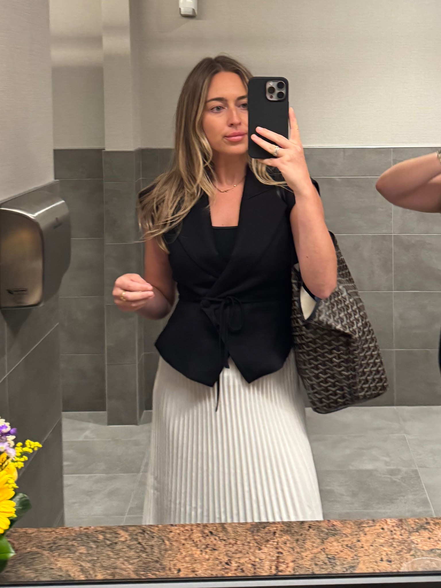 Work OOTD

#LTKWorkwear #LTKStyleTip #LTKFindsUnder100