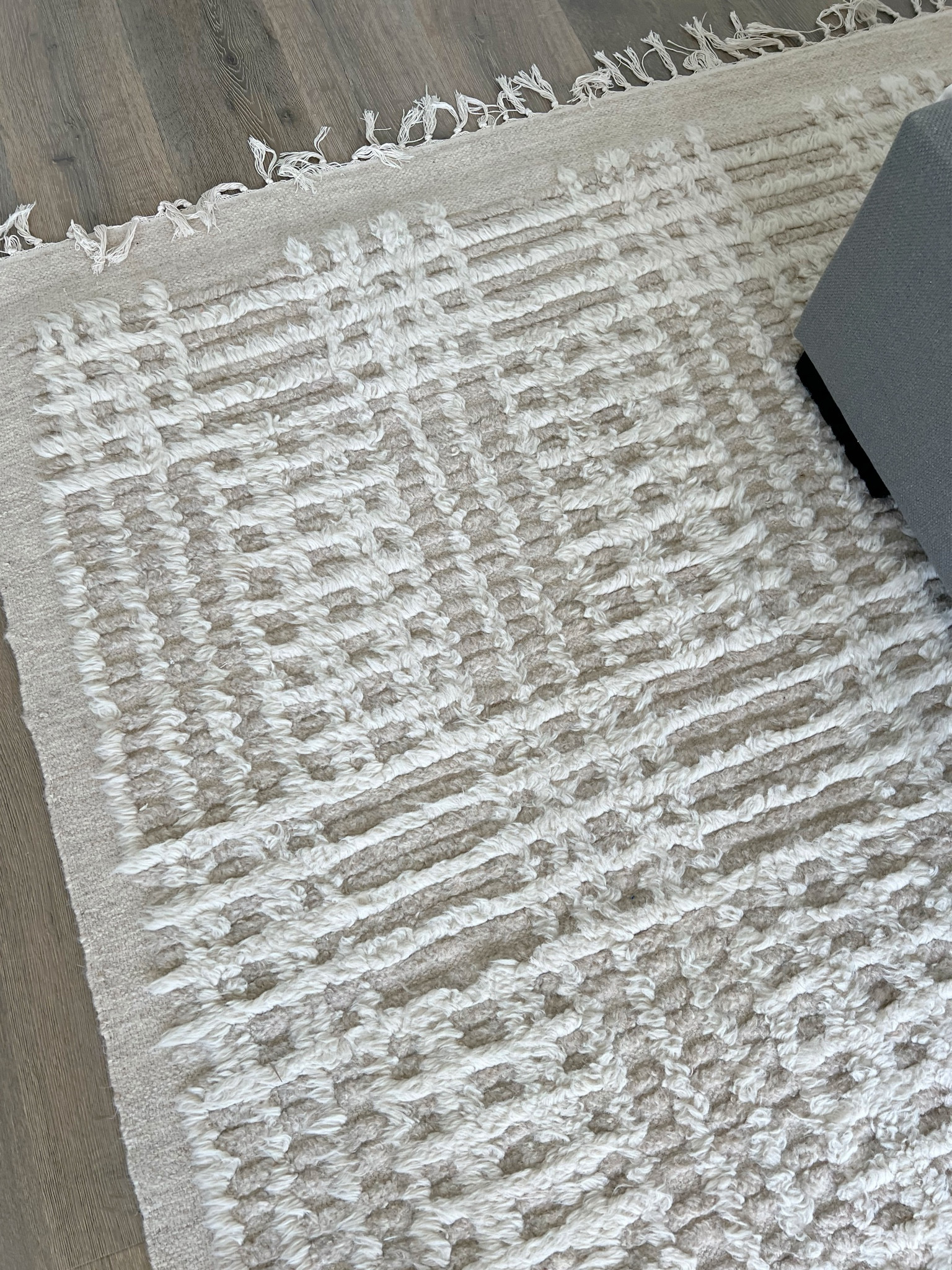My bedroom area rug Mid Summer Sale is extended! 

20% with code MIDSUMMER  


Area rug, neutral rug, bedroom decor, home decor 


#rugsusa 

#LTKHome #LTKSaleAlert