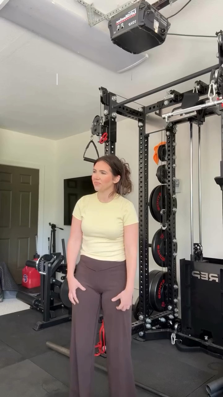 Not HIM grunting when I’m the one doing all the work.. 😋✌️