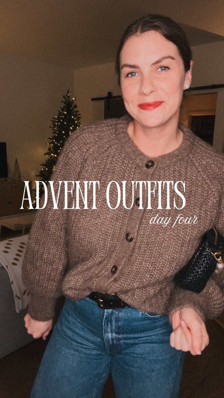 Let’s get back to it! DAY FOUR 🫶💃🎄

Comment ’shop’ for links

Mother lemon twist jen’s | Sezane emili cardigan | flare jeans | midsize denim | casual holiday outfits #motherdenim #sezanecardigan #sezanelovers #fryeboots #clarev