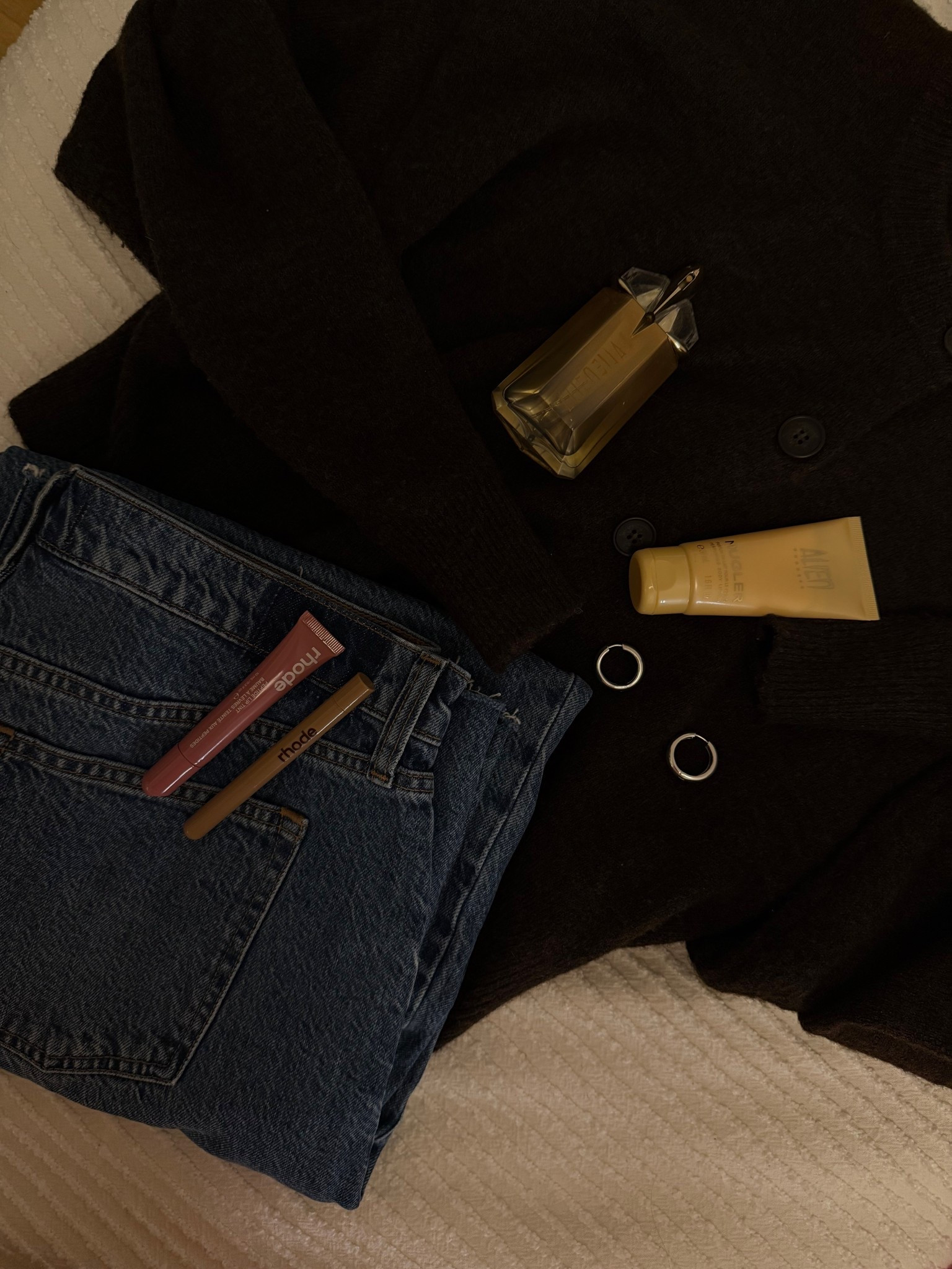 🎀🐻
ootd + lip combo + scent + jewelry

#LTKcanada #LTKjeans #LTKbeauty