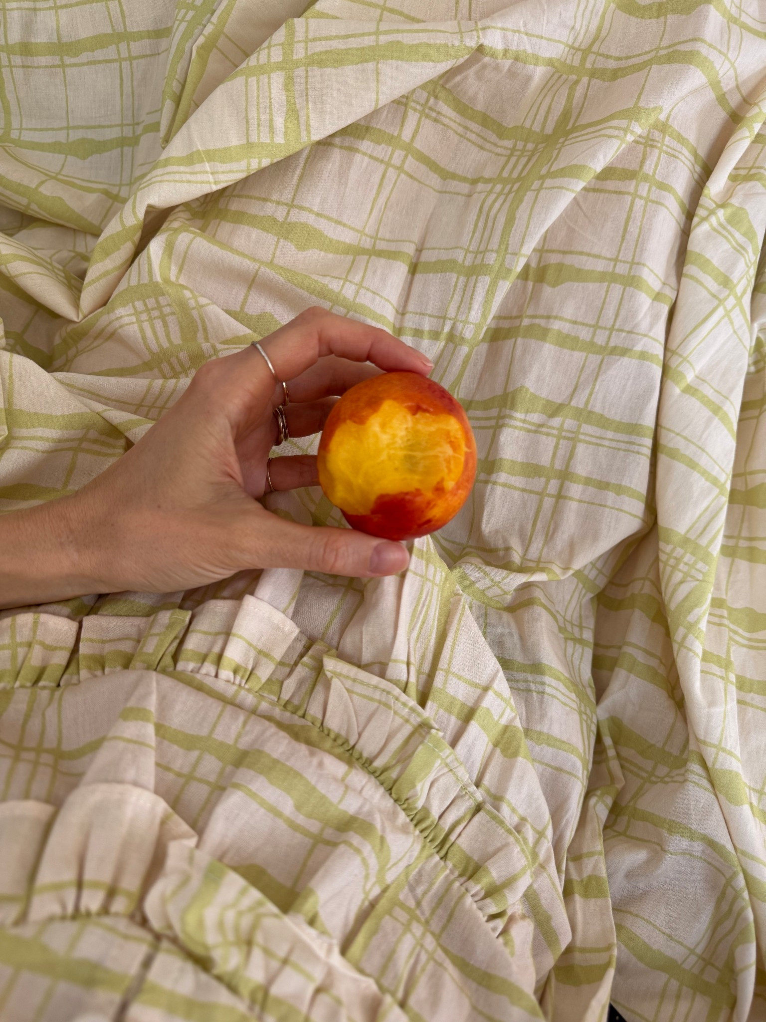 nibbling on juicy nectarines 🐰 