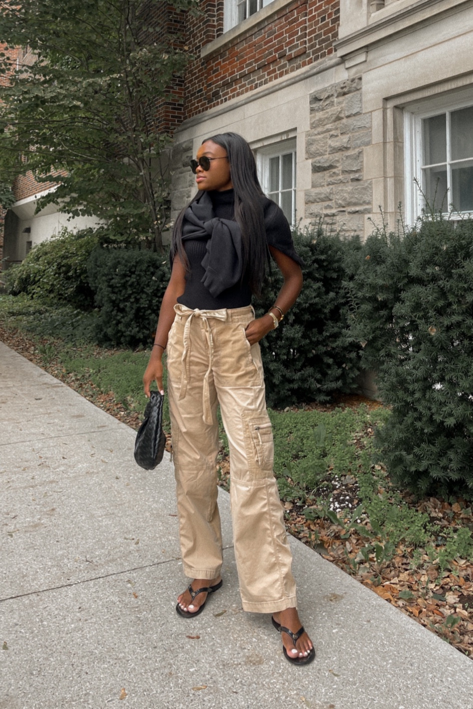 Found the perfect pair of cargo pants for fall! Wearing an extra small 🤎

#LTKunder100 #LTKSeasonal