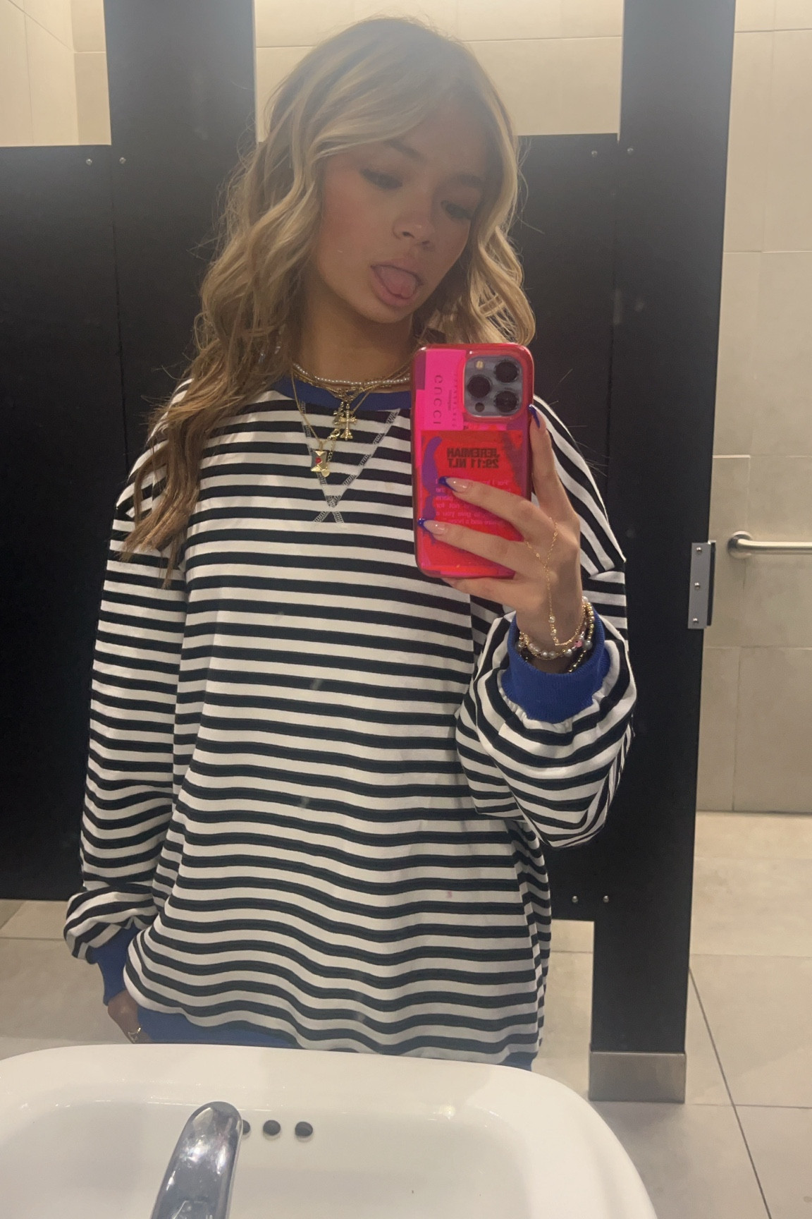 fav sweater, check it out 

#LTKStyleTip