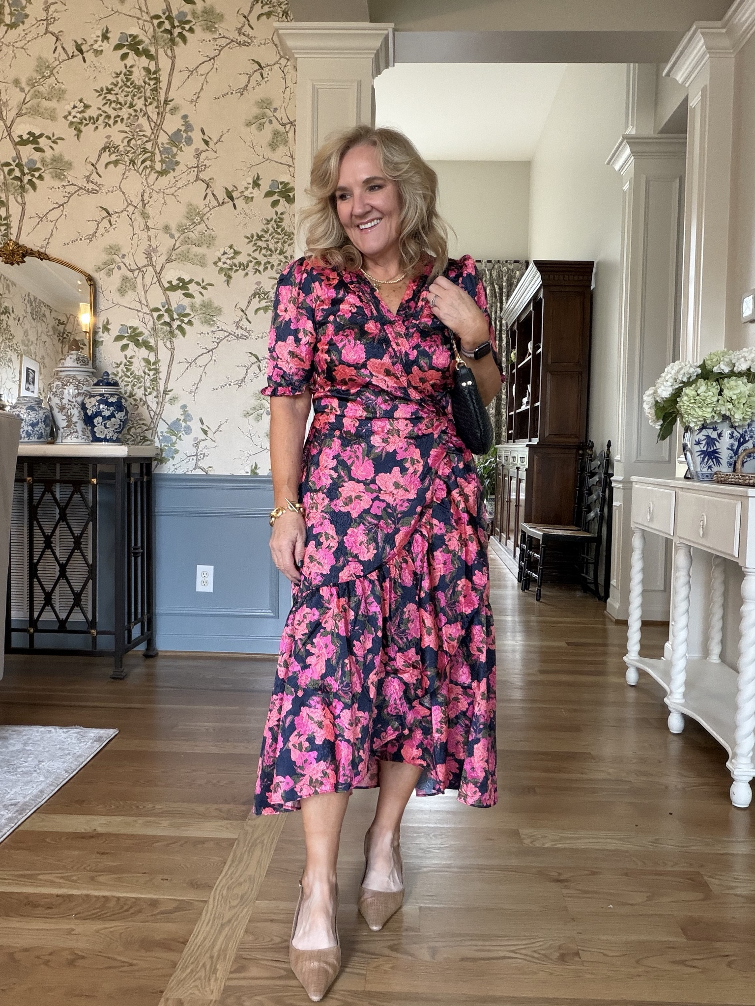 Dress size 8/medium
Perfect for a resortwear  or a wedding guest dress 
25% off Allie & Bess code NANETTE25

#LTKWedding #LTKTravel #LTKOver40