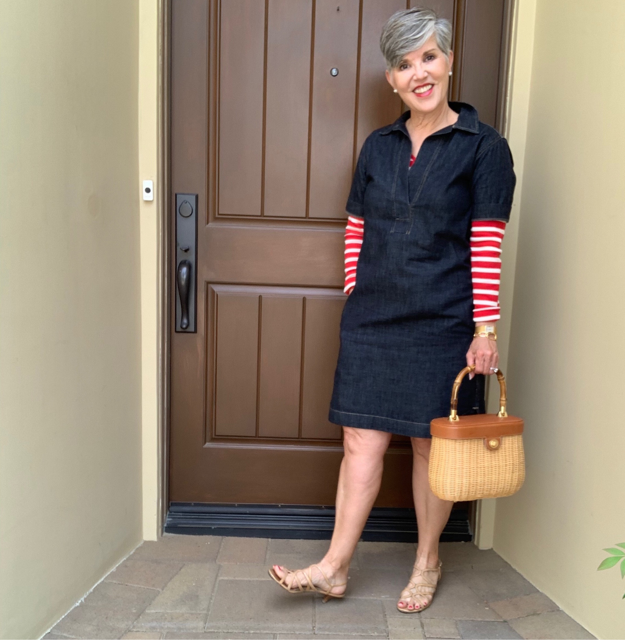 #ltkseasonal
#denimdresses
#stripedtees
#4thofjulyoutfits
#cutesummerfashion
#chiclooksforsummer
Great Ralph Lauren dress (S), striped tee (S), J McLaughlin bag

#LTKunder50 #LTKstyletip #LTKworkwear