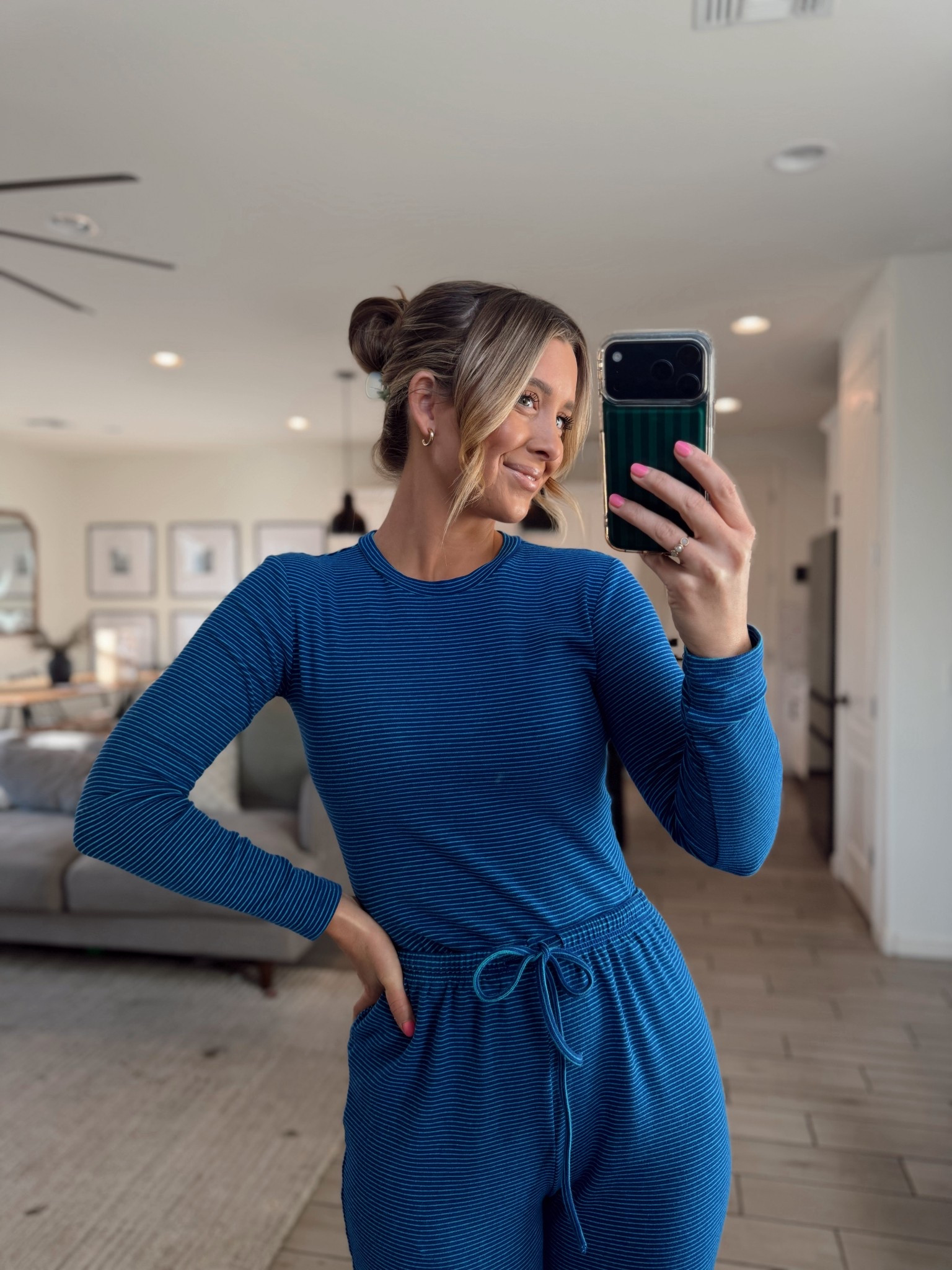 Giving away 3 of these sets on my Instagram @bigcassdeals !!!! 



#LTKSaleAlert #LTKFindsUnder100 #LTKootd