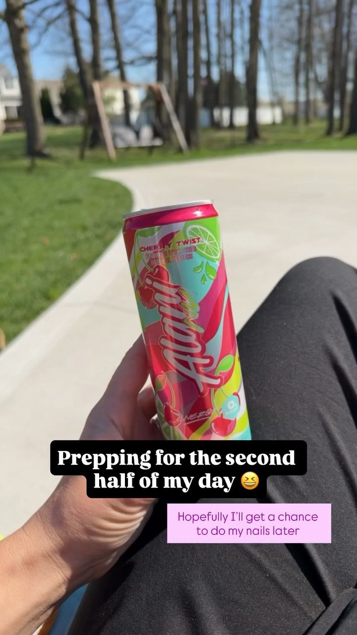 Prepping for the second half of my day 😆 Hopefully I’ll get a chance to do my nails later