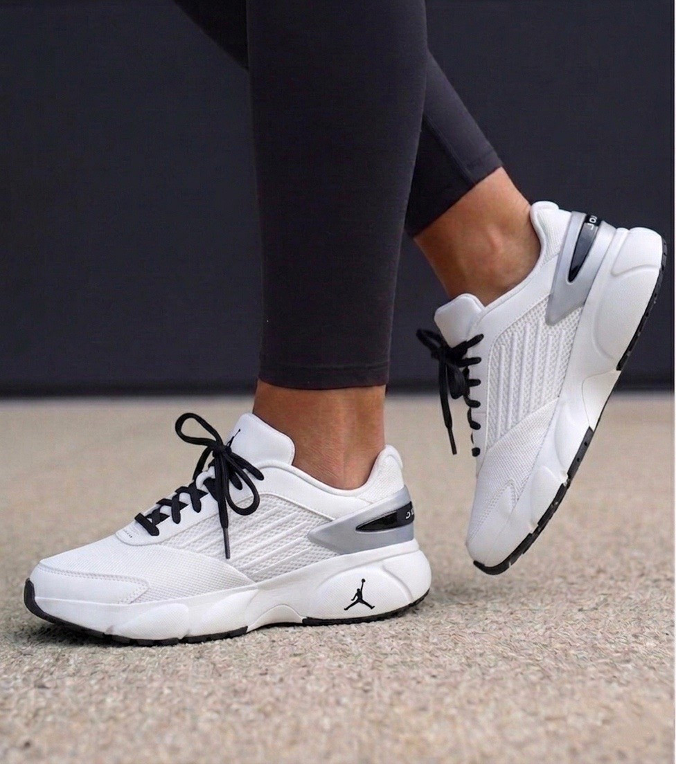 Nike Jordan sneakers runs true to size