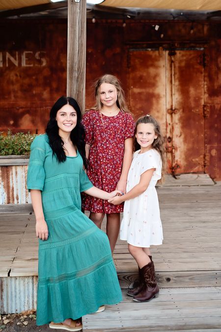 Fall family photo outfit ideas
Fall holiday outfit inspo
Fall fashion

#LTKfindsunder50 #LTKfamily #LTKkids
