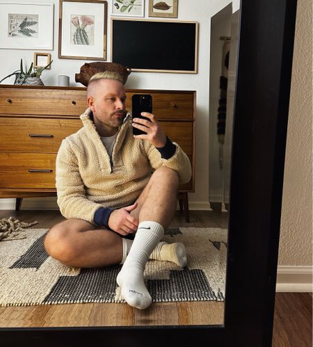 Cozy 

#LTKmens #LTKGiftGuide #LTKHoliday