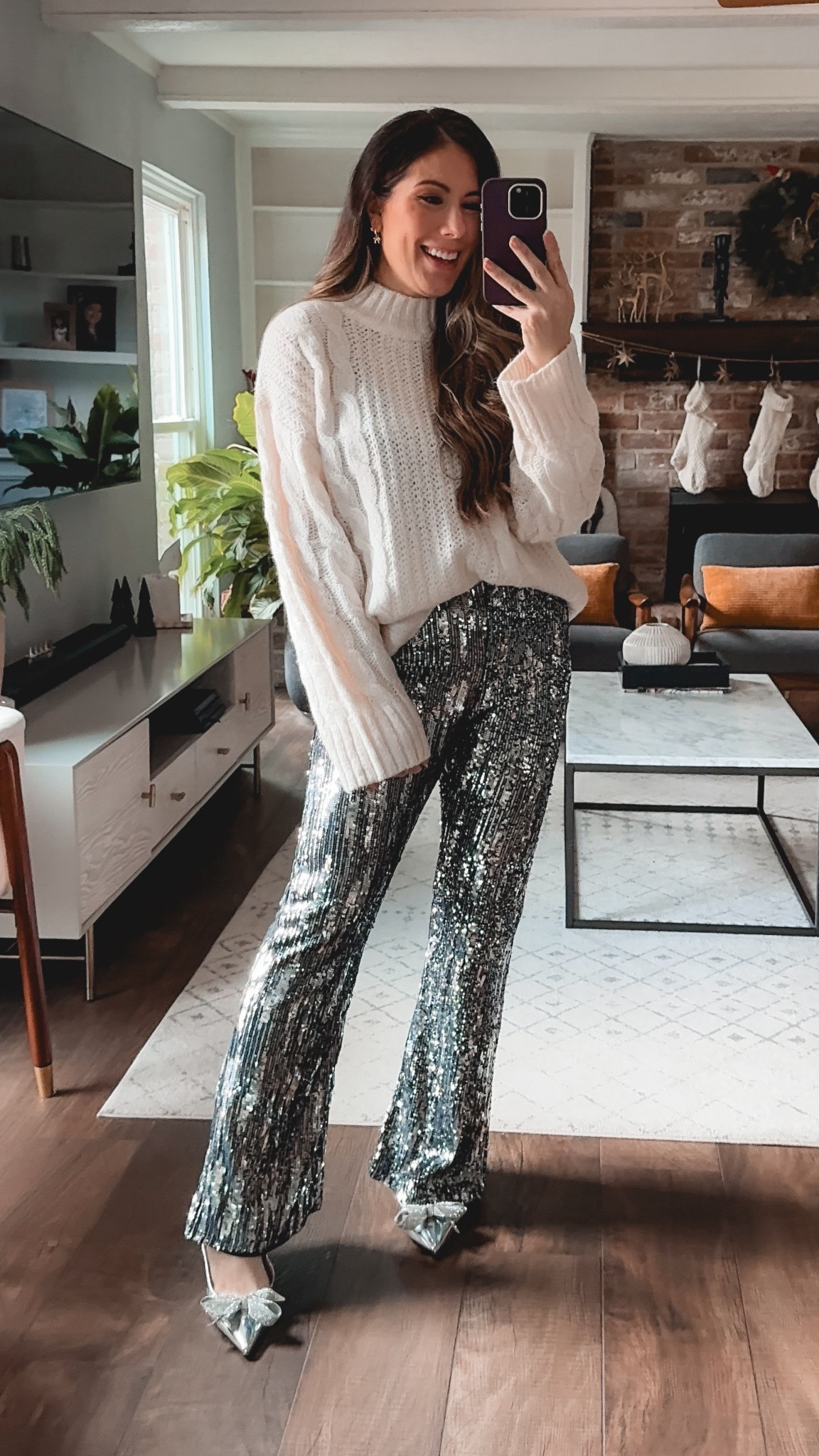 New Year’s Eve party plans?? Here’s your cute, cozy and festive outfit!! 

NYE outfit, holiday party outfits, sequin pants, party outfit 

#LTKHoliday #LTKOver40 #LTKFindsUnder50