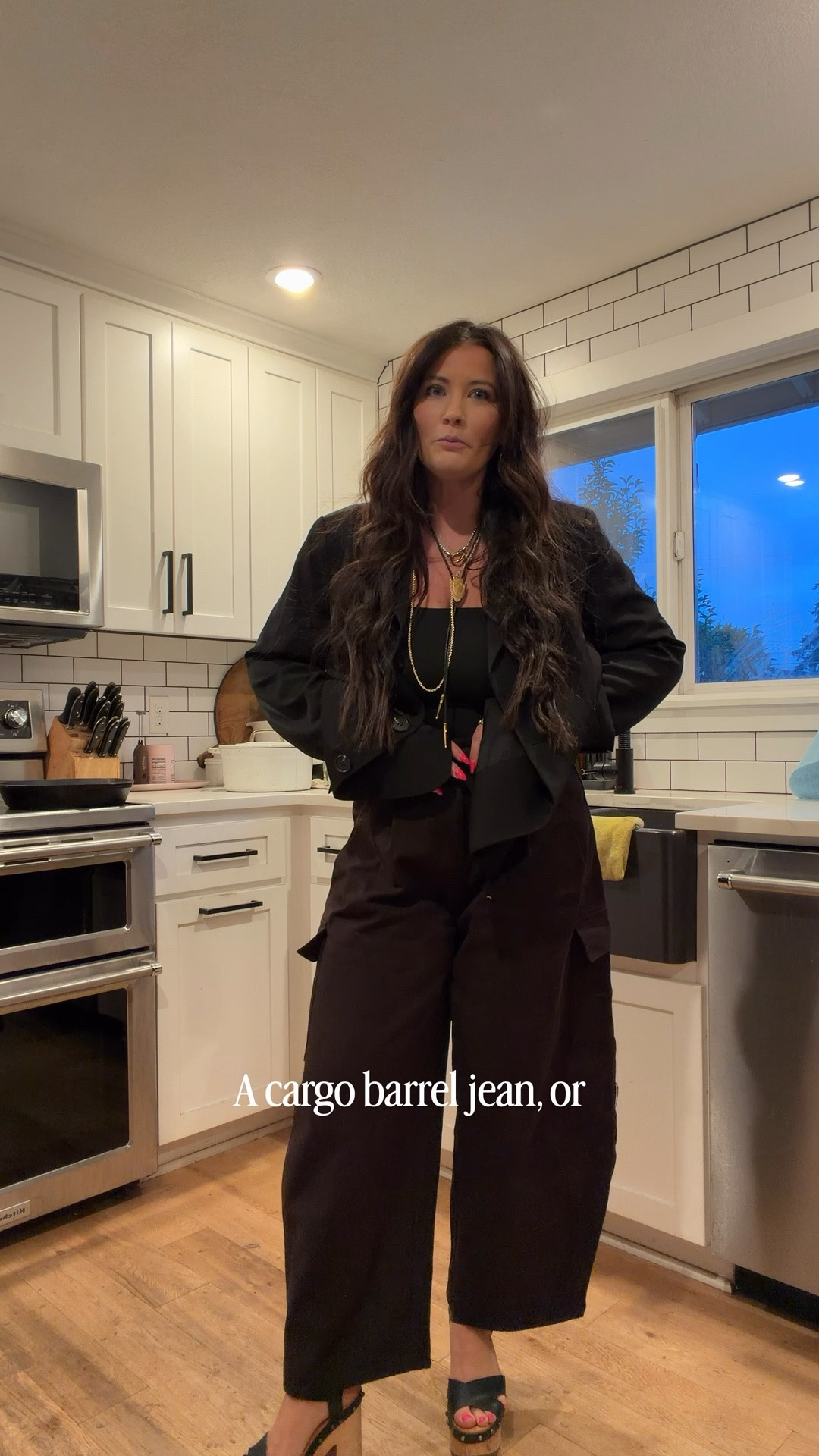 Real office job. Real-life outfits. Questionable interpretations of business casual. 😂

If you want outfit ideas you can actually WEAR, you found your people.