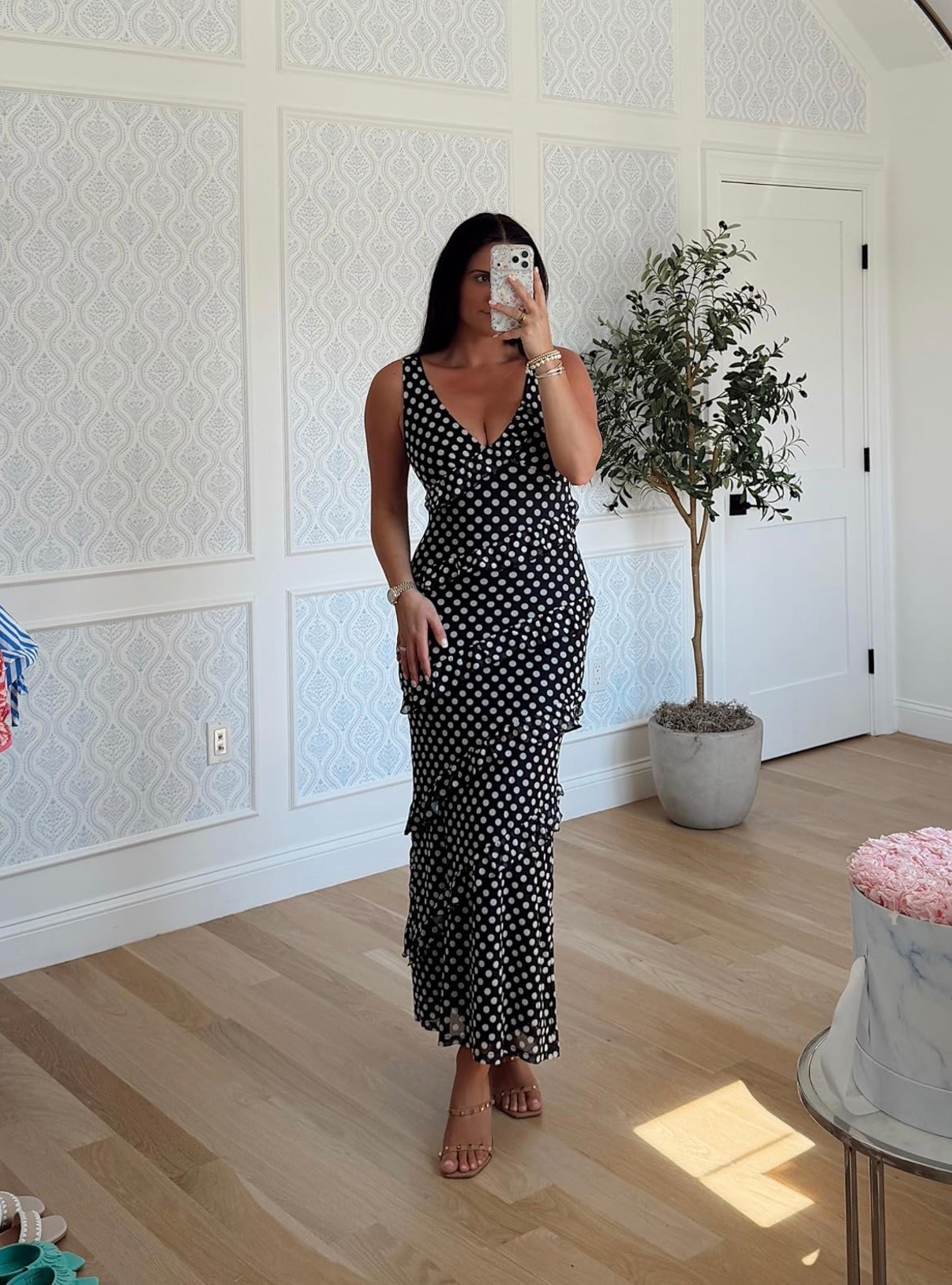 The most flattering dress!

#LTKSeasonal #LTKWedding #LTKootd