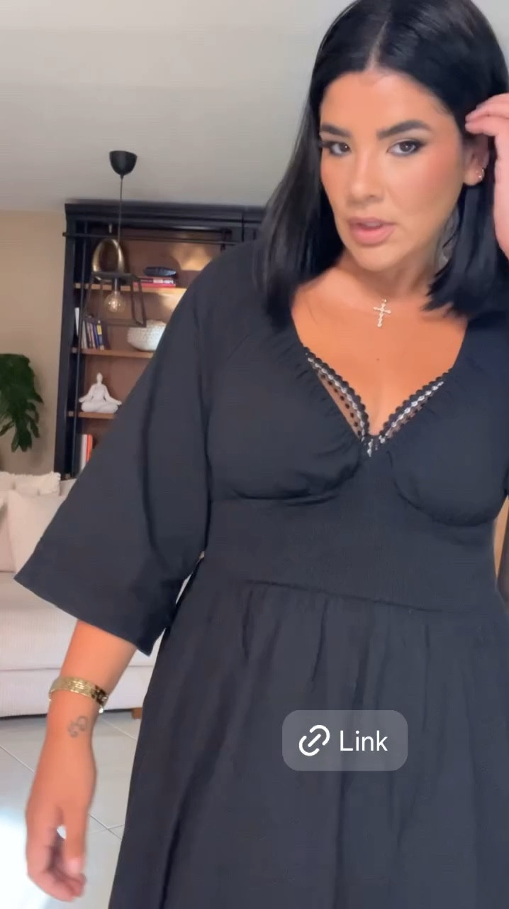 Wearing the XL. It also has pockets!

#LTKFindsUnder50 #LTKPlusSize #LTKStyleTip