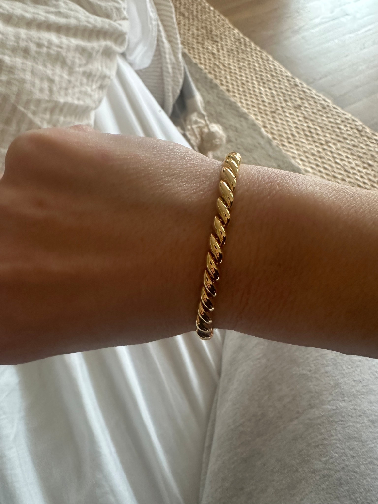 Dainty chain bracelet from Anthropologie 


#LTKFindsUnder100 #LTKGiftGuide

#LTKOver40