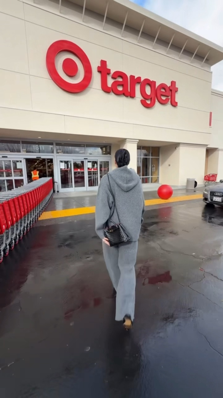 #Ad I love when @target tells me what I need! Game days are easier with a one
stop shop ❤🎯@bountypapertowels @DawnDish #myeverythingand #bountypapertowels
#TargetPartner #dawn