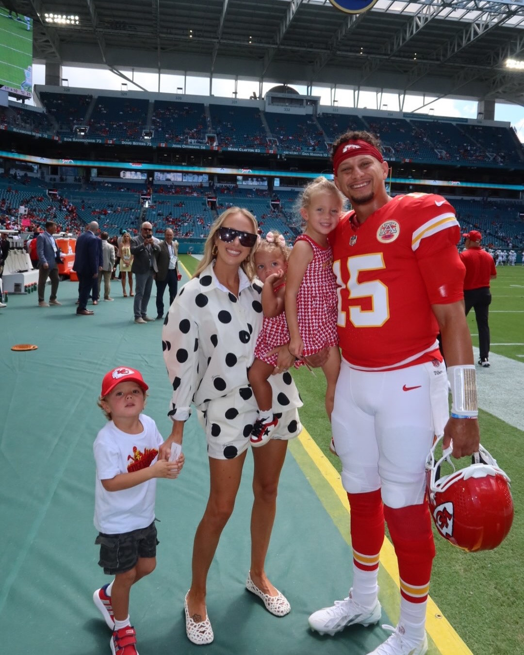 Three and zerooooooo🙏🏼❤️

Gameday outfit
Gameday look
Kansas City Chiefs
Denim outfits
Fall outfits

#LTKootd #LTKmomlife #LTKKids