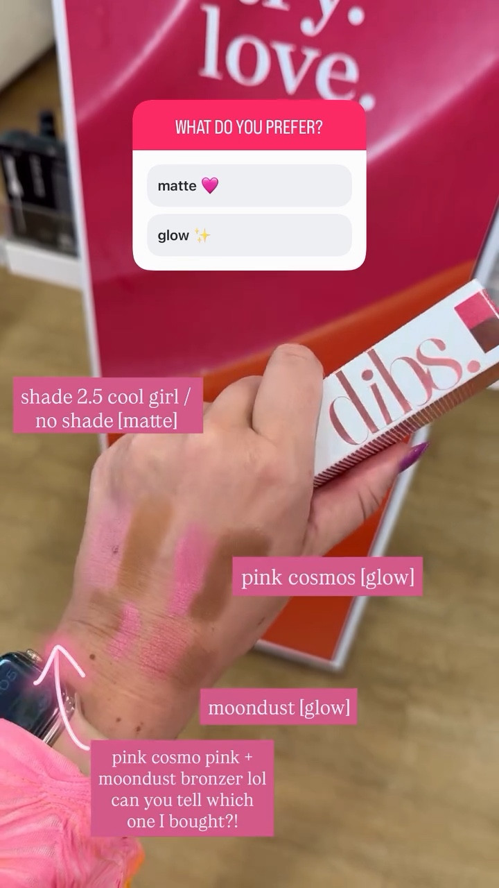 shade 2.5 cool girl / no shade [matte] pink cosmos [glow] moondust [glow] pink cosmo pink +
moondust bronzer lol
can you tell which
one I bought?!